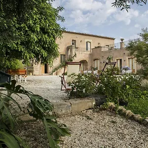 Farm La Frescura Agriturismo Bauernhof Syrakus