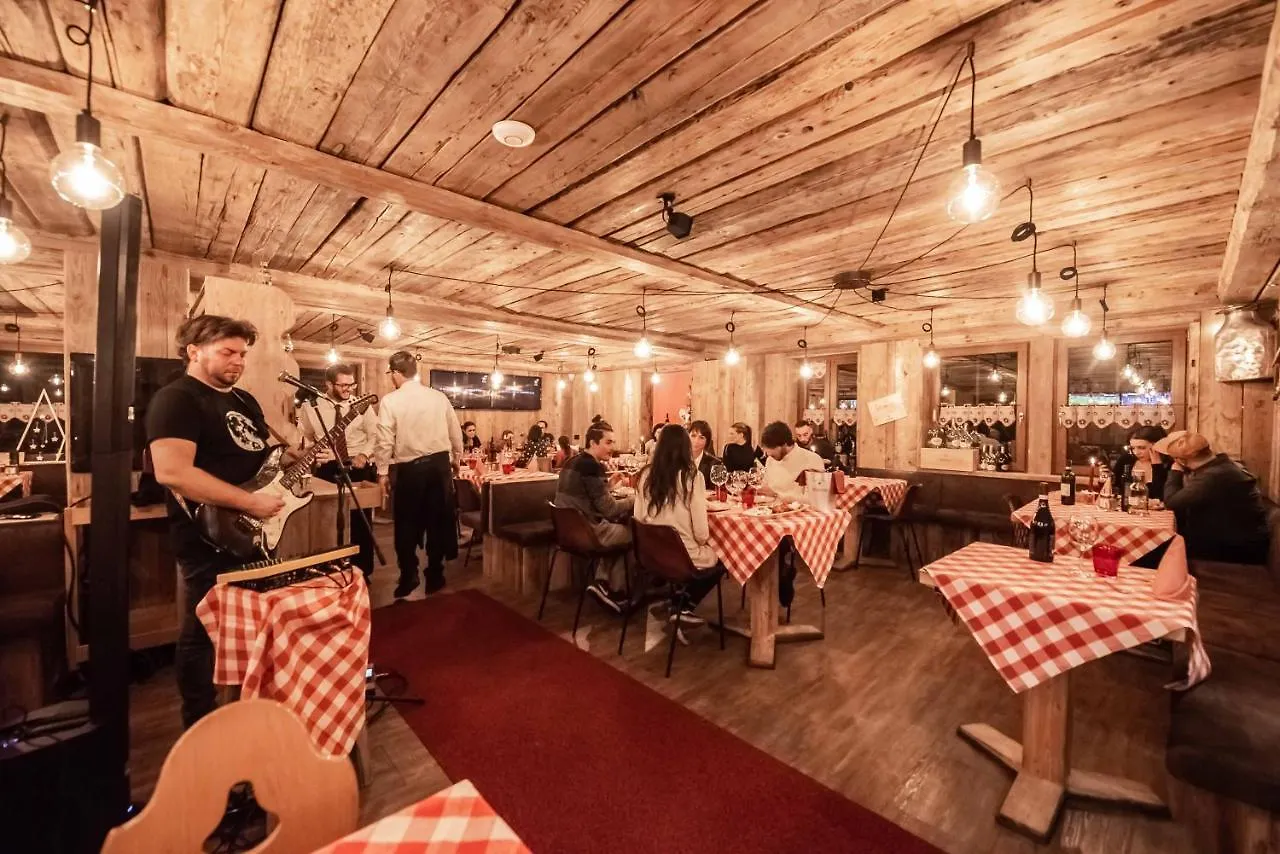 Alpino Lodge Bivio Livigno İtalya