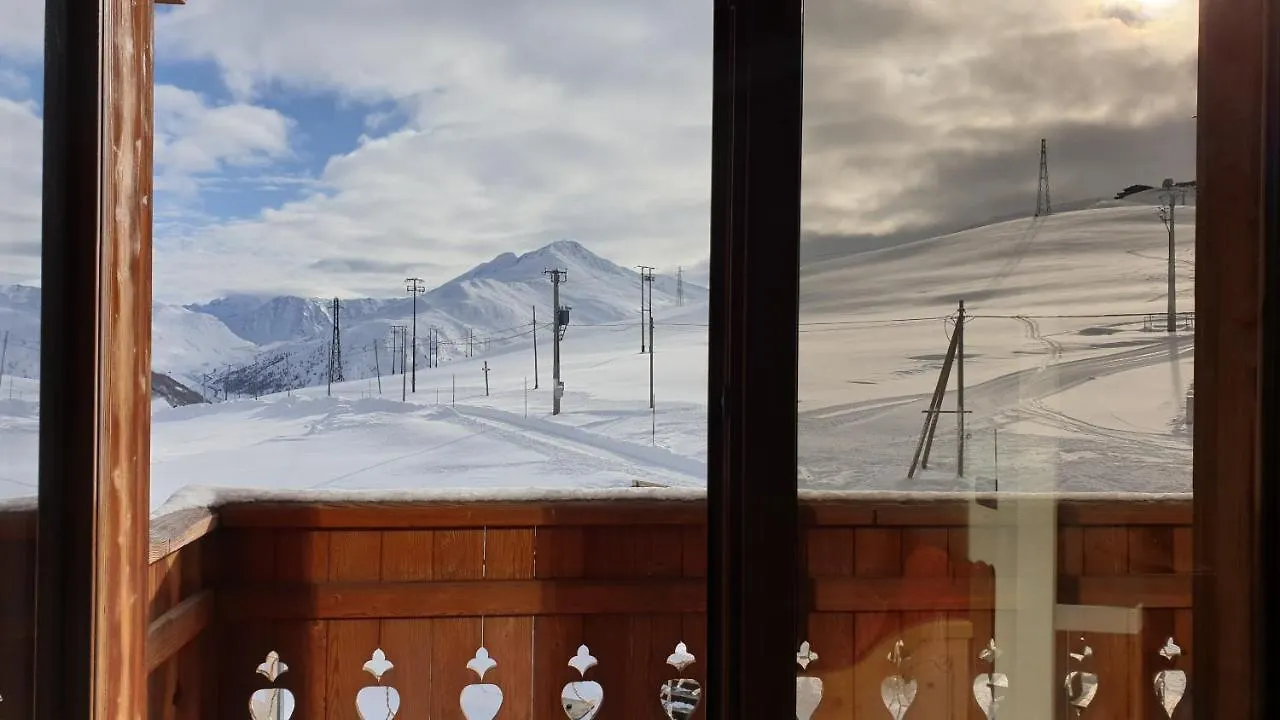 Alpino Lodge Bivio Livigno Otel